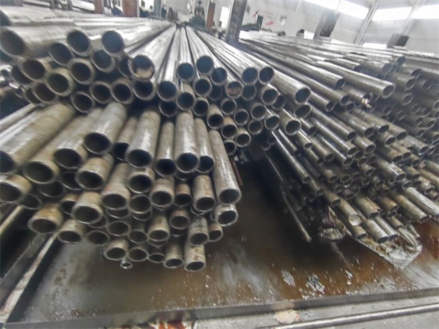 周口大口径精密无缝钢管现货